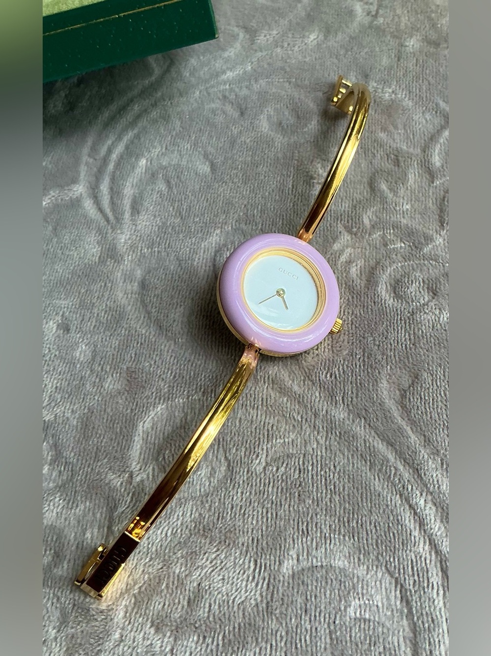 DRESSY MODERN GUCCI bangle watch with set of interchangeable bezels β€οΈππππ€ - Picture 15 of 16